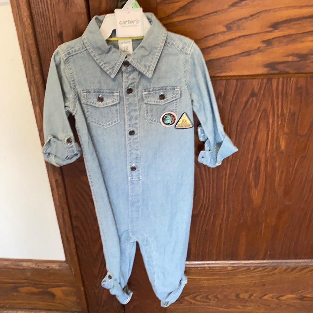Carter’s one piece jumpsuit size 18 months. Brand new with tags.